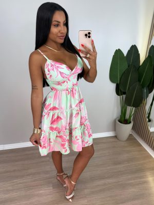 vestido floral curto