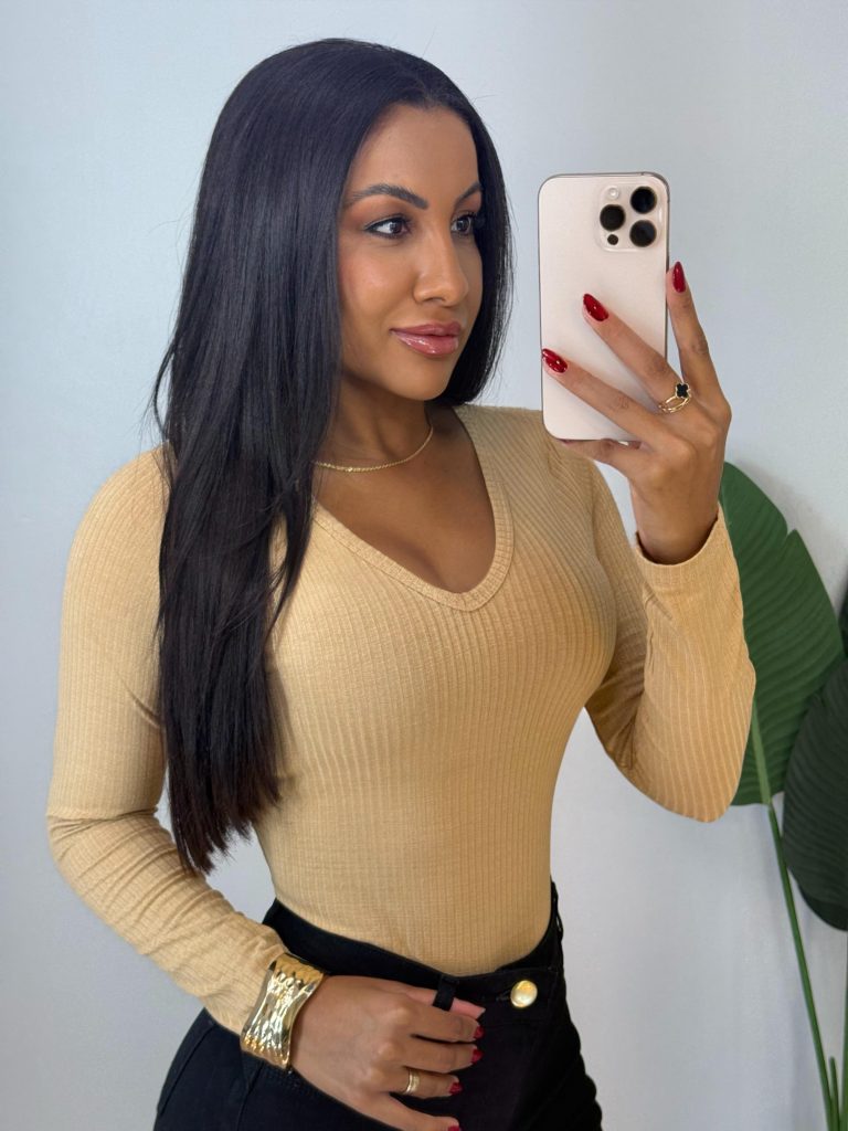 blusa canelada v (nude)