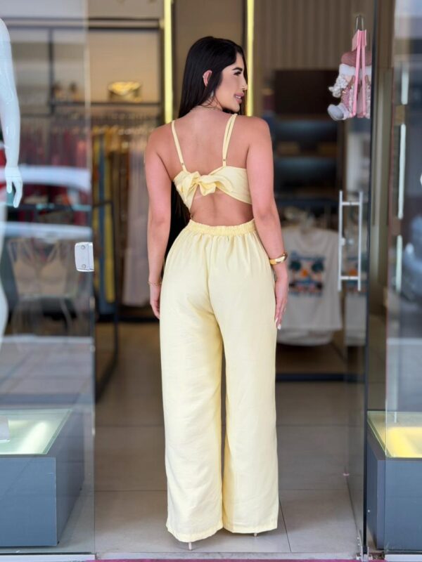 macacÃo sensorial (amarelo manteiga) macacÃo sensorial (amarelo manteiga)